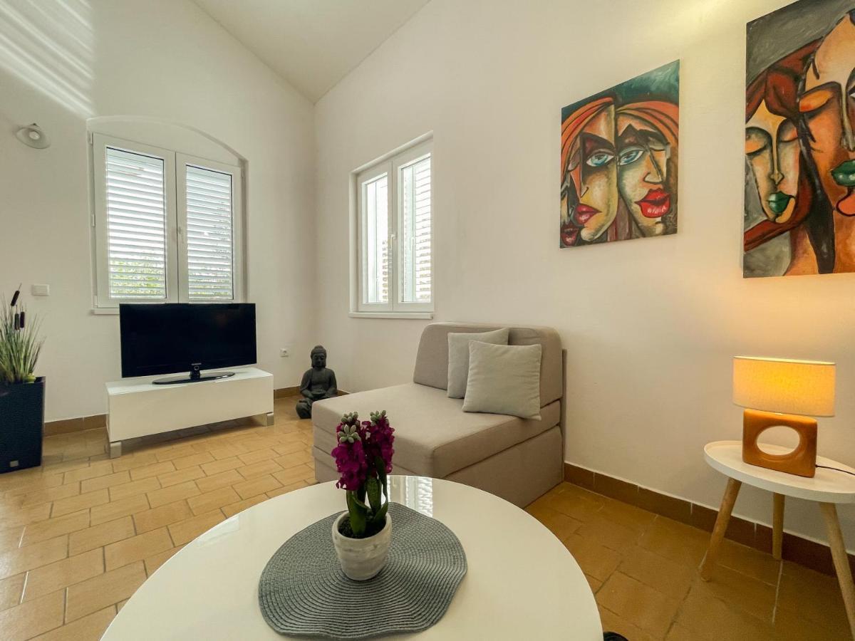 Spacious Apartment Amaros Đảo Korčula Ngoại thất bức ảnh