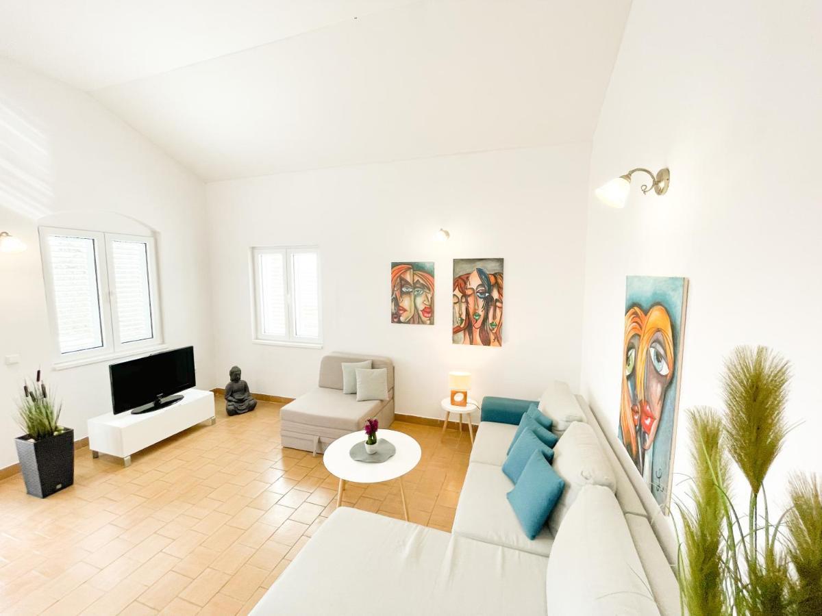 Spacious Apartment Amaros Đảo Korčula Ngoại thất bức ảnh