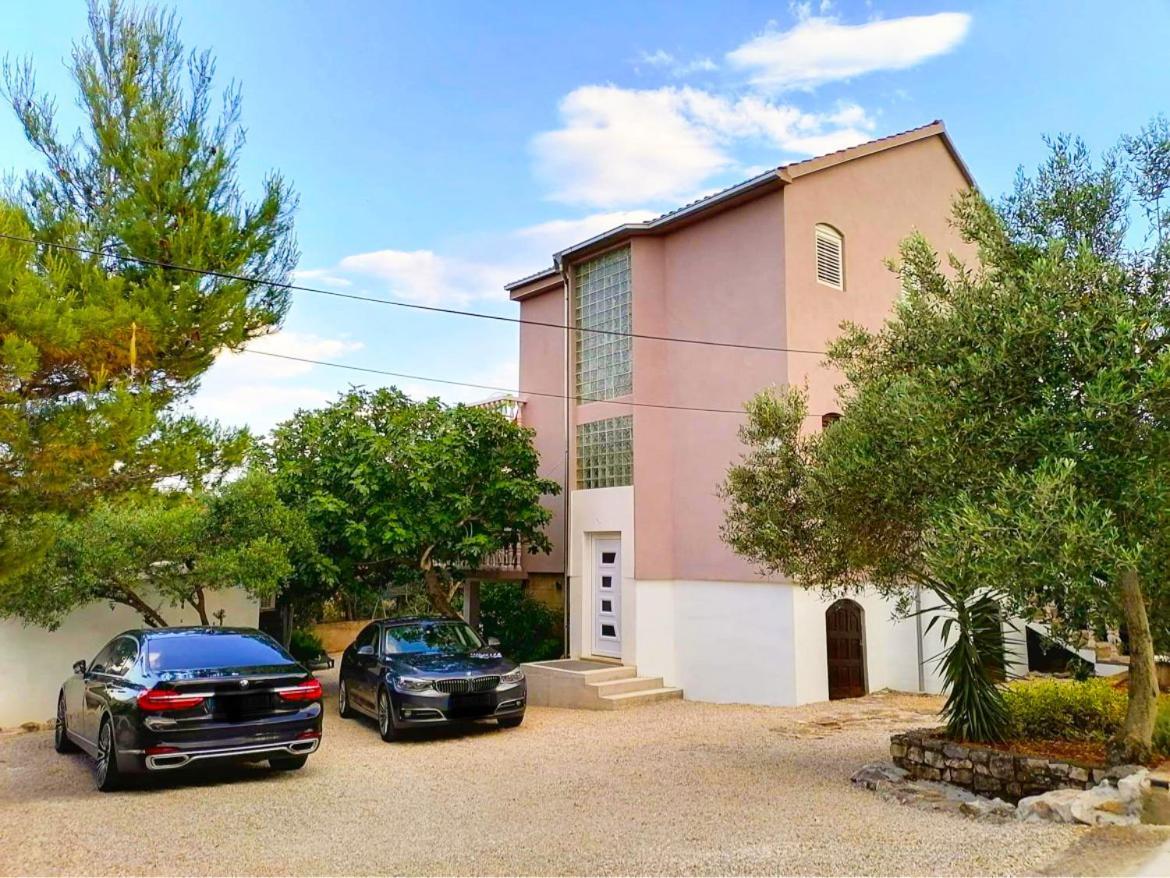 Spacious Apartment Amaros Đảo Korčula Ngoại thất bức ảnh